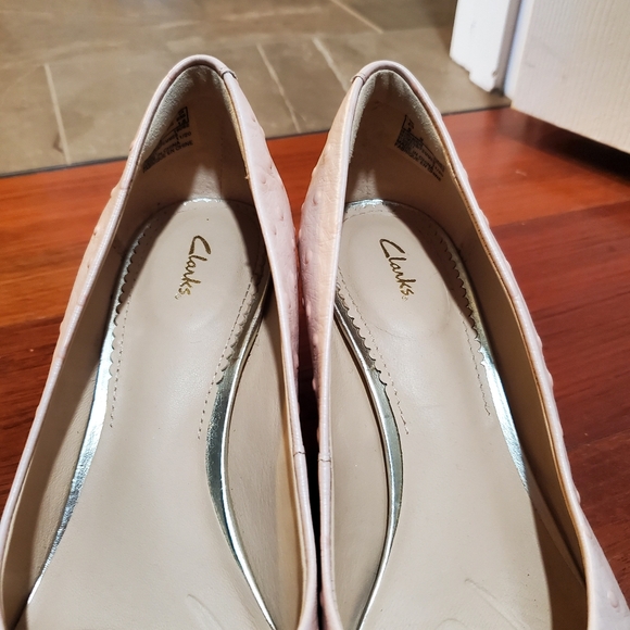 Clarks Swiss Dot Heels - Picture 6 of 8